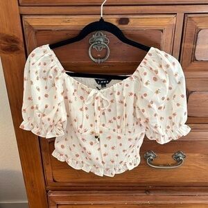 NWT J.NNA Women’s Cream And Red Floral Cropped Top, Size Large.